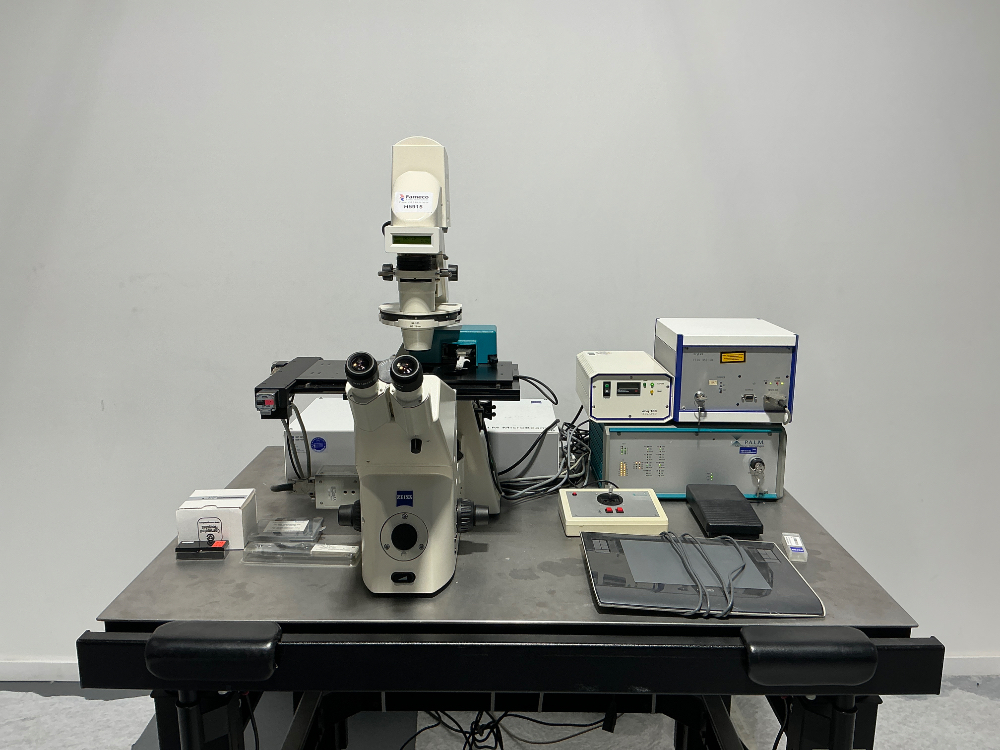 Image of Carl Zeiss Axiovert 200M Microscope